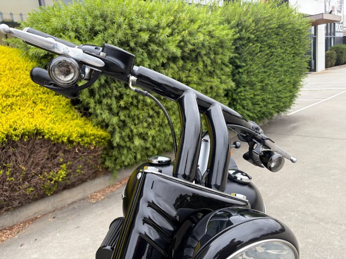 2017 HARLEY-DAVIDSON FLSTFB FAT BOY LO Black