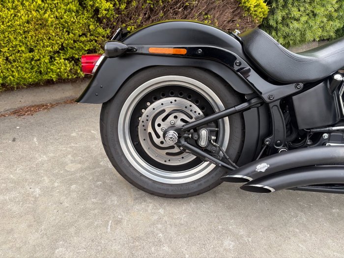 2017 HARLEY-DAVIDSON FLSTFB FAT BOY LO Black