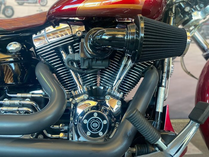 2016 HARLEY-DAVIDSON FXSB SOFTAIL BREAKOUT