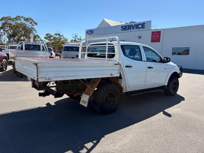 2017 Mitsubishi Triton GLX MQ MY17 4X4 Dual Range White
