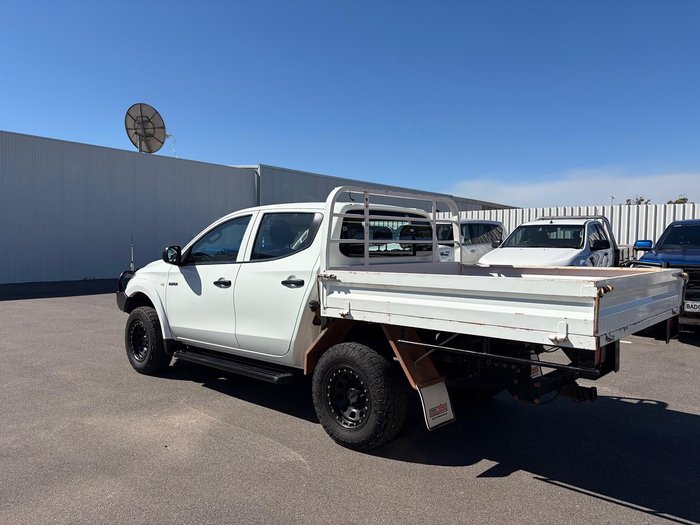 2017 Mitsubishi Triton GLX MQ MY17 4X4 Dual Range White