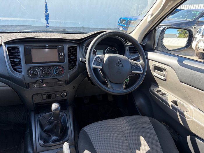 2017 Mitsubishi Triton GLX MQ MY17 4X4 Dual Range White