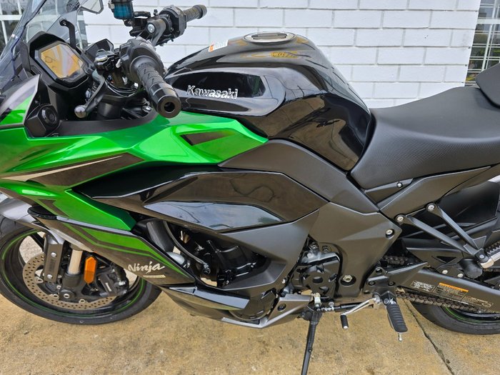 2024 Kawasaki NINJA 1000SX Green