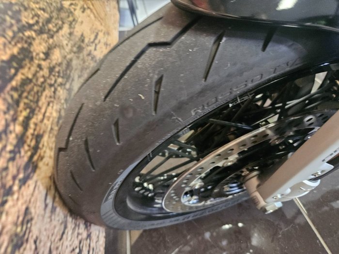 2024 M.V. AGUSTA DRAGSTER 800 RR SCS E5 YELLOW