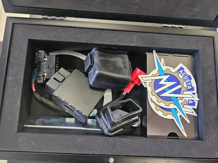 2024 M.V. AGUSTA DRAGSTER 800 RR SCS E5 YELLOW