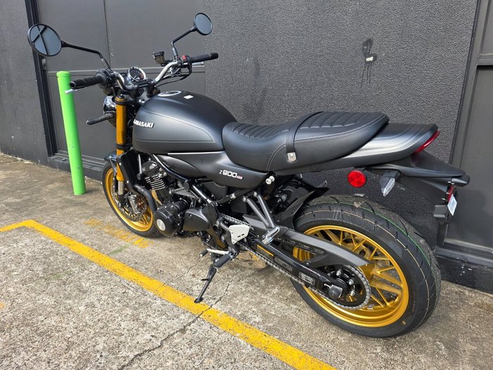 2025 Kawasaki Z900RS SE BLACK