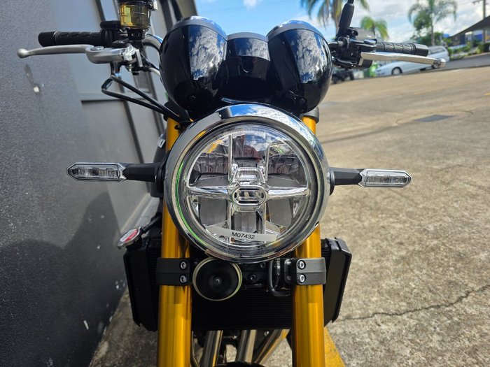 2025 Kawasaki Z900RS SE BLACK