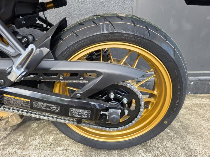 2025 Kawasaki Z900RS SE BLACK