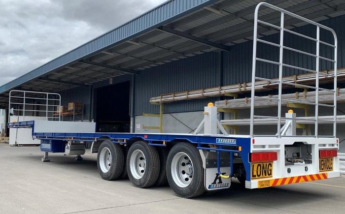 2026 Krueger 22P Drop Deck Blue