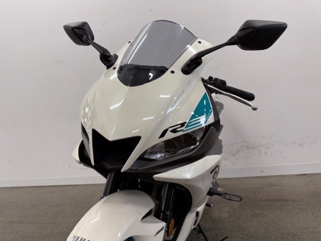 2023 Yamaha YZF-R3 White