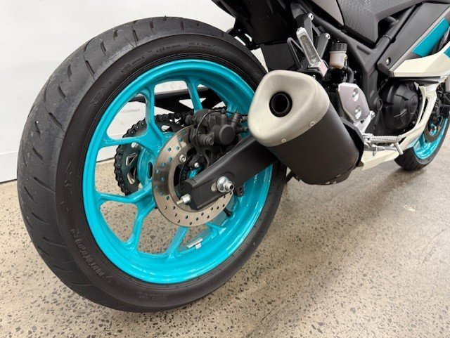 2023 Yamaha YZF-R3 White