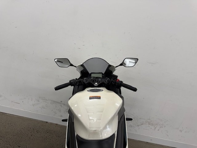 2023 Yamaha YZF-R3 White