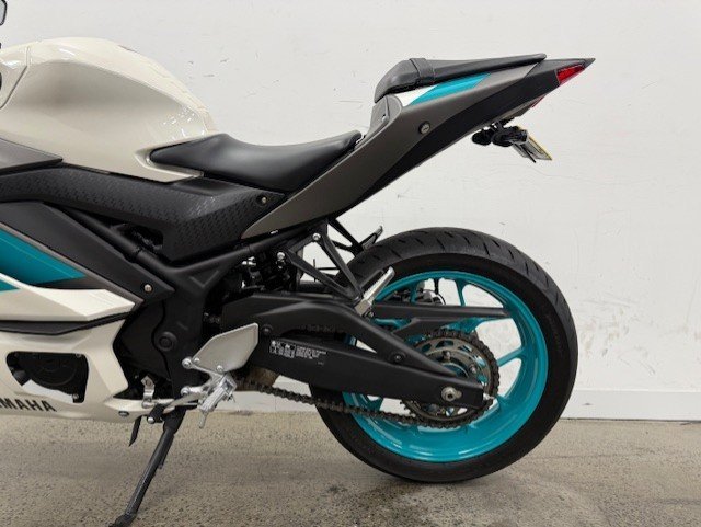 2023 Yamaha YZF-R3 White
