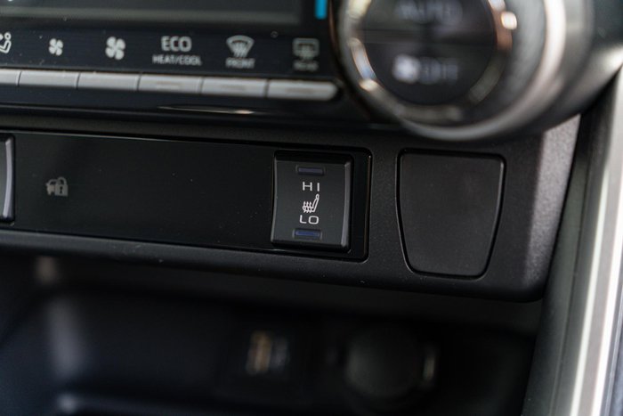 2024 Toyota RAV4 XSE