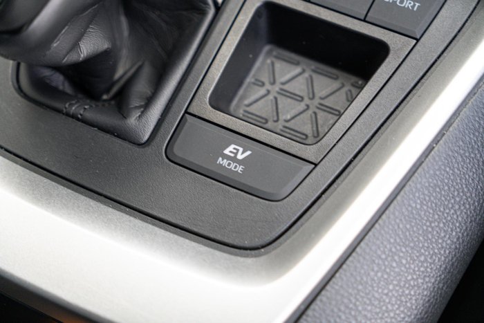 2024 Toyota RAV4 XSE