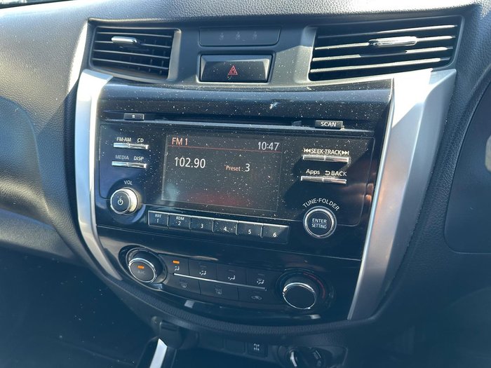 2015 Nissan Navara ST