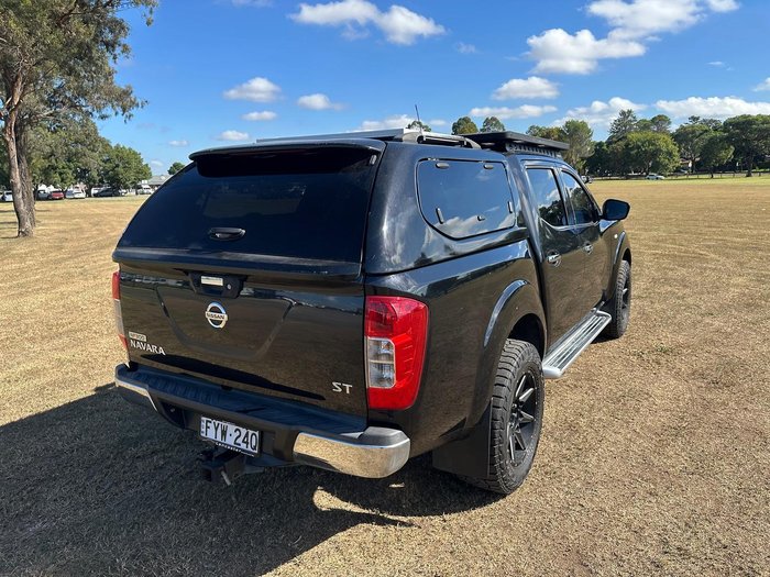 2015 Nissan Navara ST