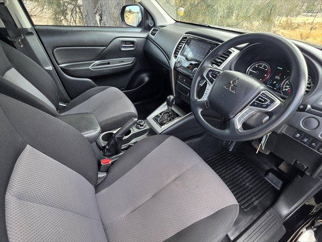 2022 Mitsubishi Triton GLX+