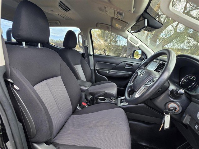 2022 Mitsubishi Triton GLX+