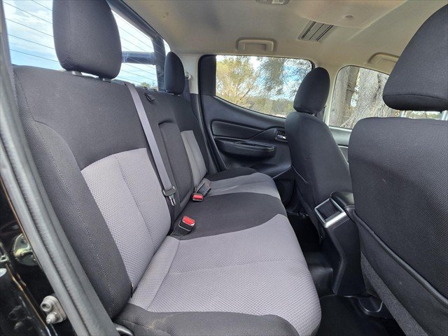 2022 Mitsubishi Triton GLX+