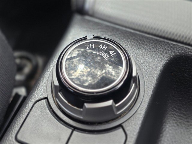 2022 Mitsubishi Triton GLX+