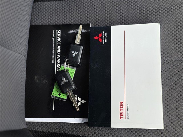 2022 Mitsubishi Triton GLX+