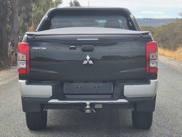 2022 Mitsubishi Triton GLX+