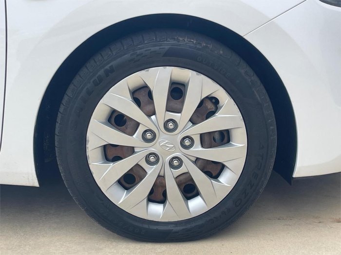 2015 Hyundai i30 Active GD4 Series II MY16 Polar White