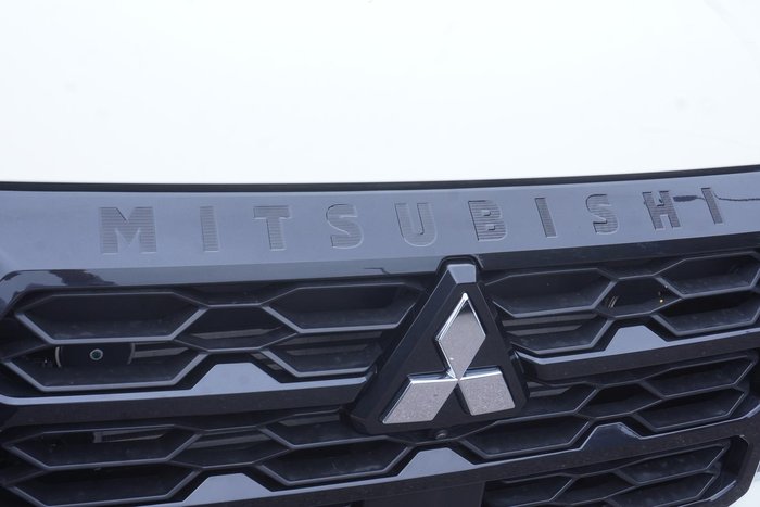2025 Mitsubishi Triton GLS