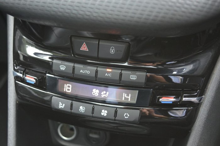 2017 Peugeot 2008 Allure A94 MY17 Bianca White