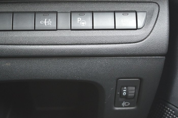 2017 Peugeot 2008 Allure A94 MY17 Bianca White