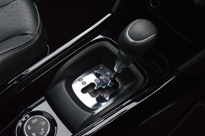 2017 Peugeot 2008 Allure A94 MY17 Bianca White