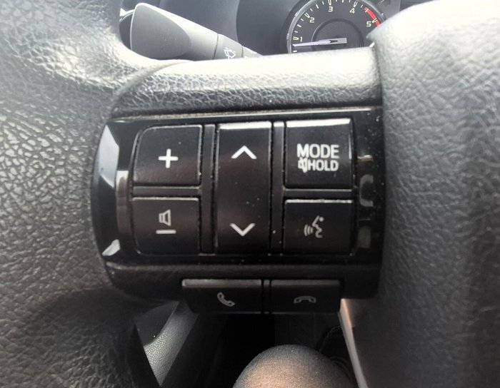 2022 Toyota Hilux SR