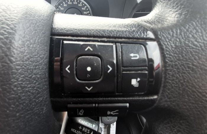 2022 Toyota Hilux SR