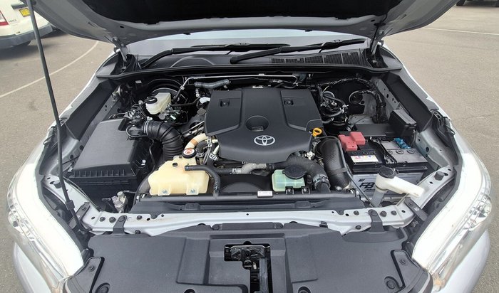 2022 Toyota Hilux SR