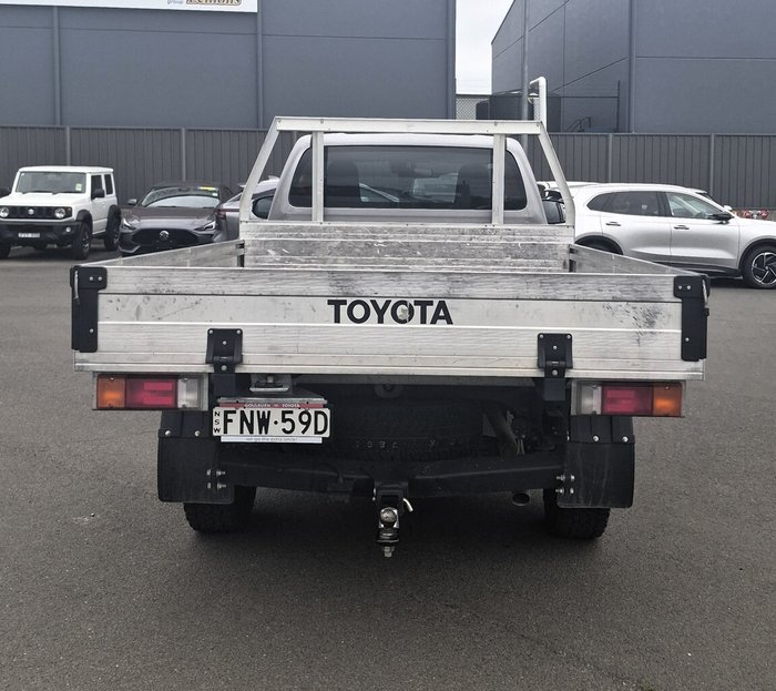 2022 Toyota Hilux SR