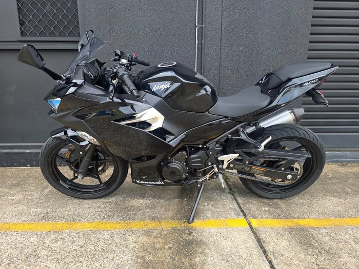 2019 Kawasaki NINJA 400 BLACK