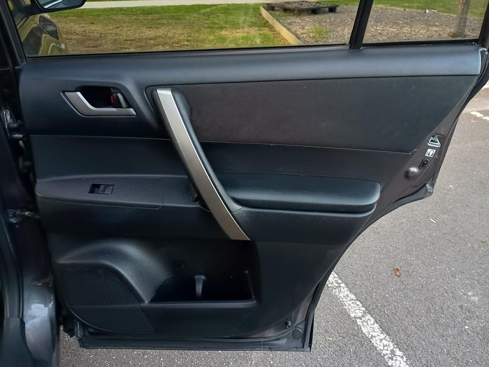 2012 Toyota Kluger Altitude