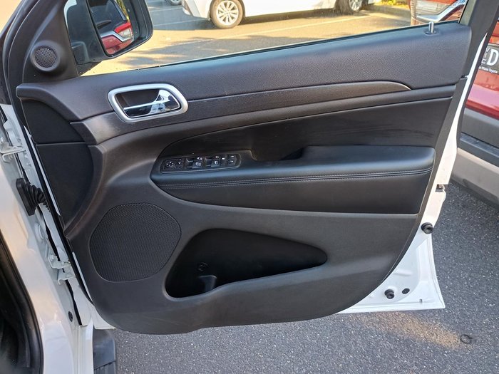 2015 Jeep Grand Cherokee Blackhawk WK MY15 4X4 Dual Range Bright White