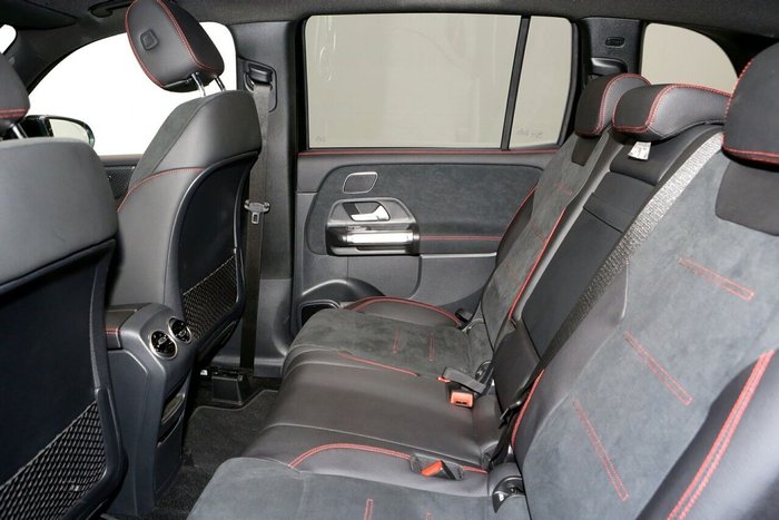 2024 Mercedes-Benz GLB-Class GLB200