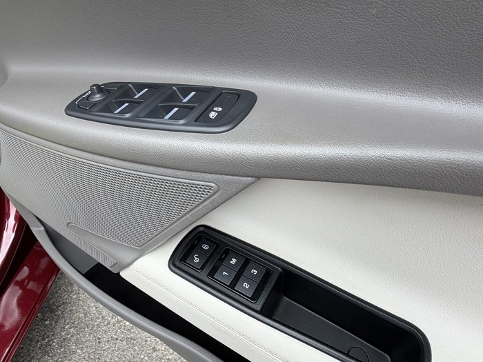 2015 Jaguar XE 25t Portfolio