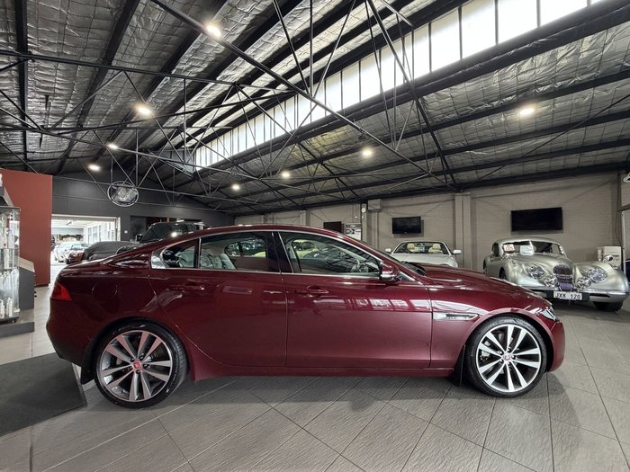 2015 Jaguar XE 25t Portfolio