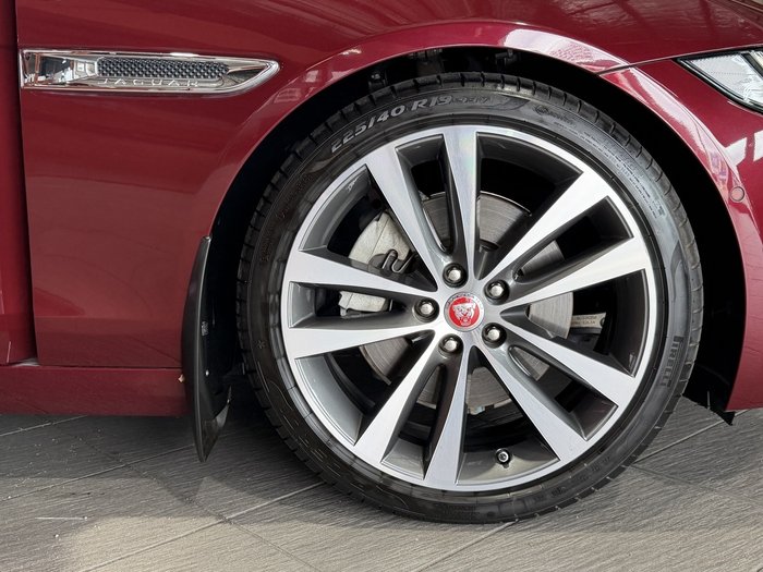 2015 Jaguar XE 25t Portfolio