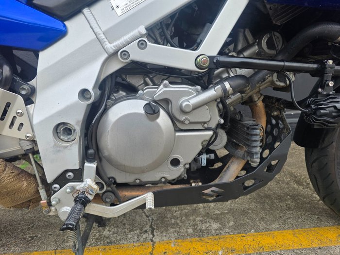 2004 Suzuki DL650 V-STROM BLUE