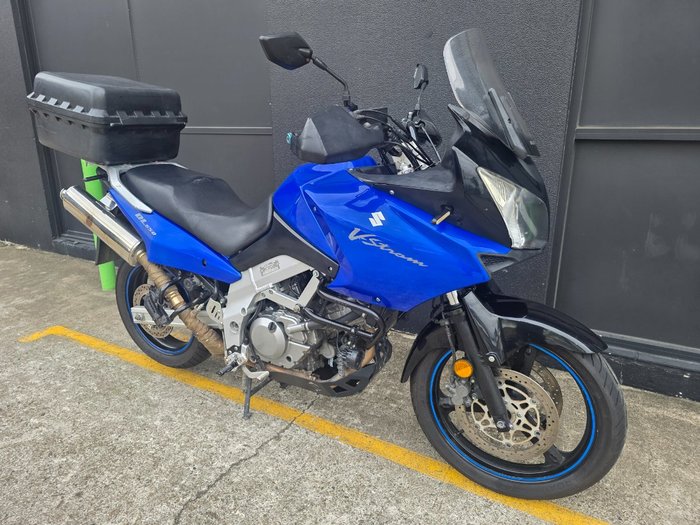 2004 Suzuki DL650 V-STROM BLUE