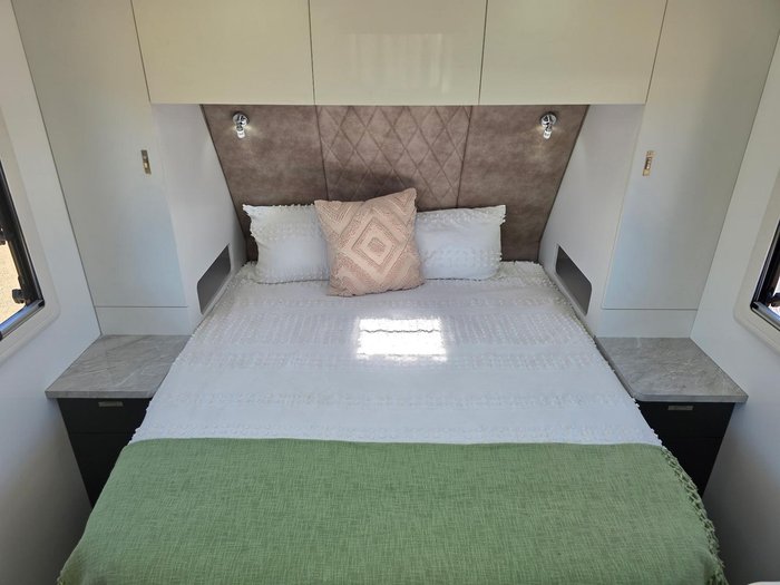 2026 Urban Caravans Tuff-X 17'10" L Shape *Under Offer*