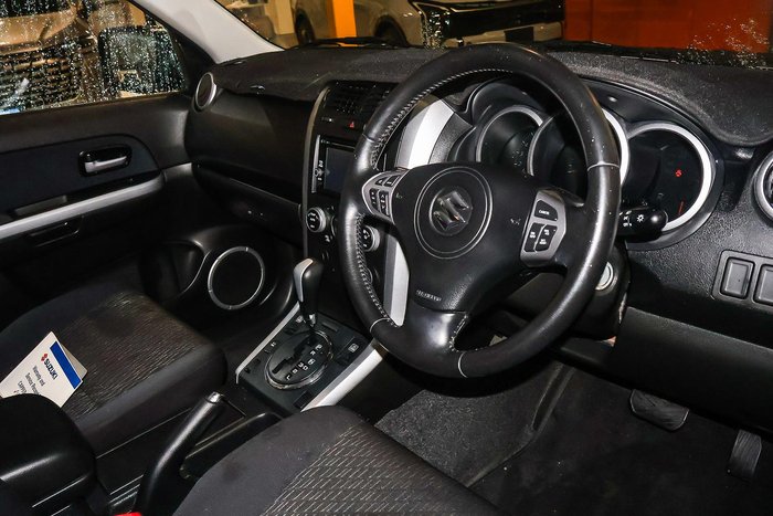 2014 Suzuki Grand Vitara Urban Navigator