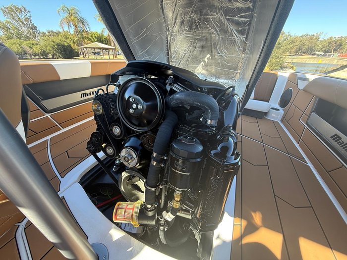 2026 Malibu Response TXi Open Bow