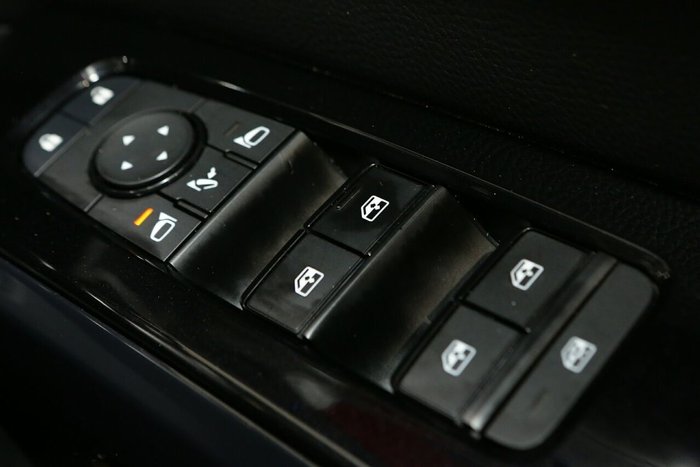 2023 Nissan Pathfinder ST-L