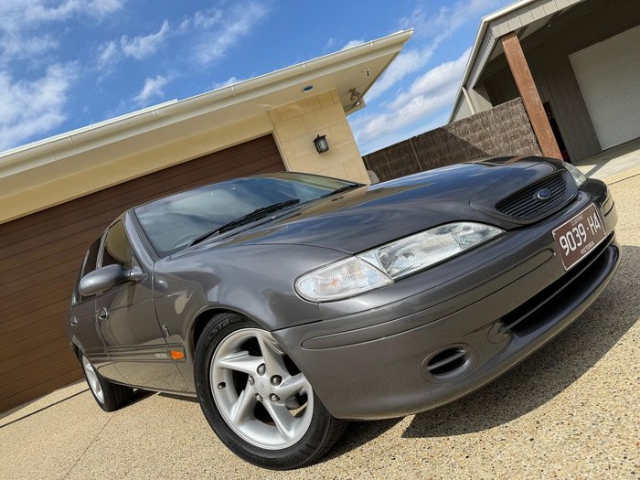 1995 Ford Fairmont Ghia EF